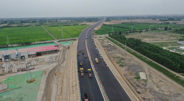 建设中的京藏高速改扩建银川过境段
