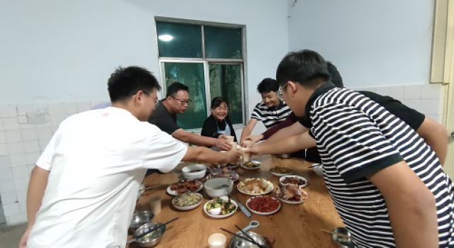 淄博养护工程总监办组织中秋节聚餐