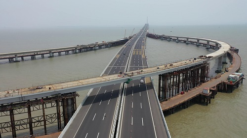 建设中的青岛海湾大桥（小）.jpg